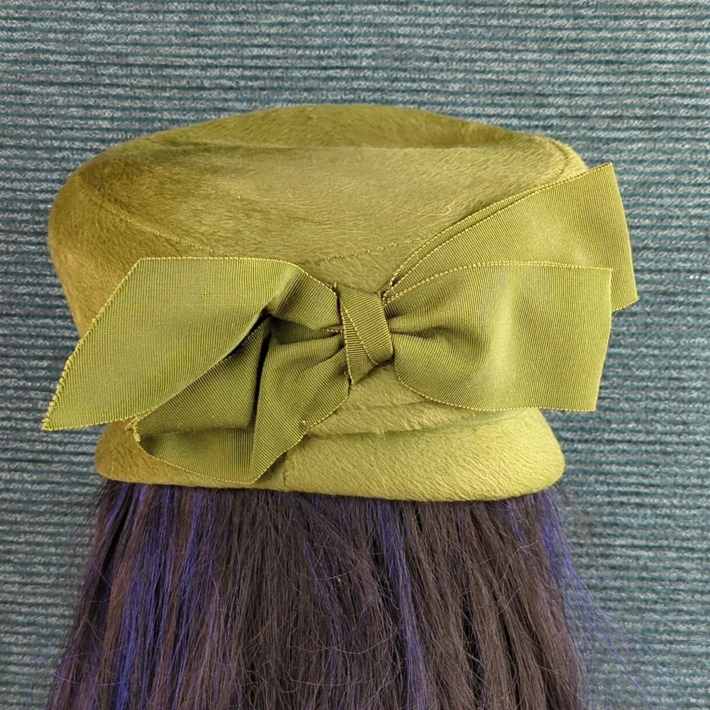 Vintage Green Women's Pillbox-Style Wool Hat - Picture 3 of 14